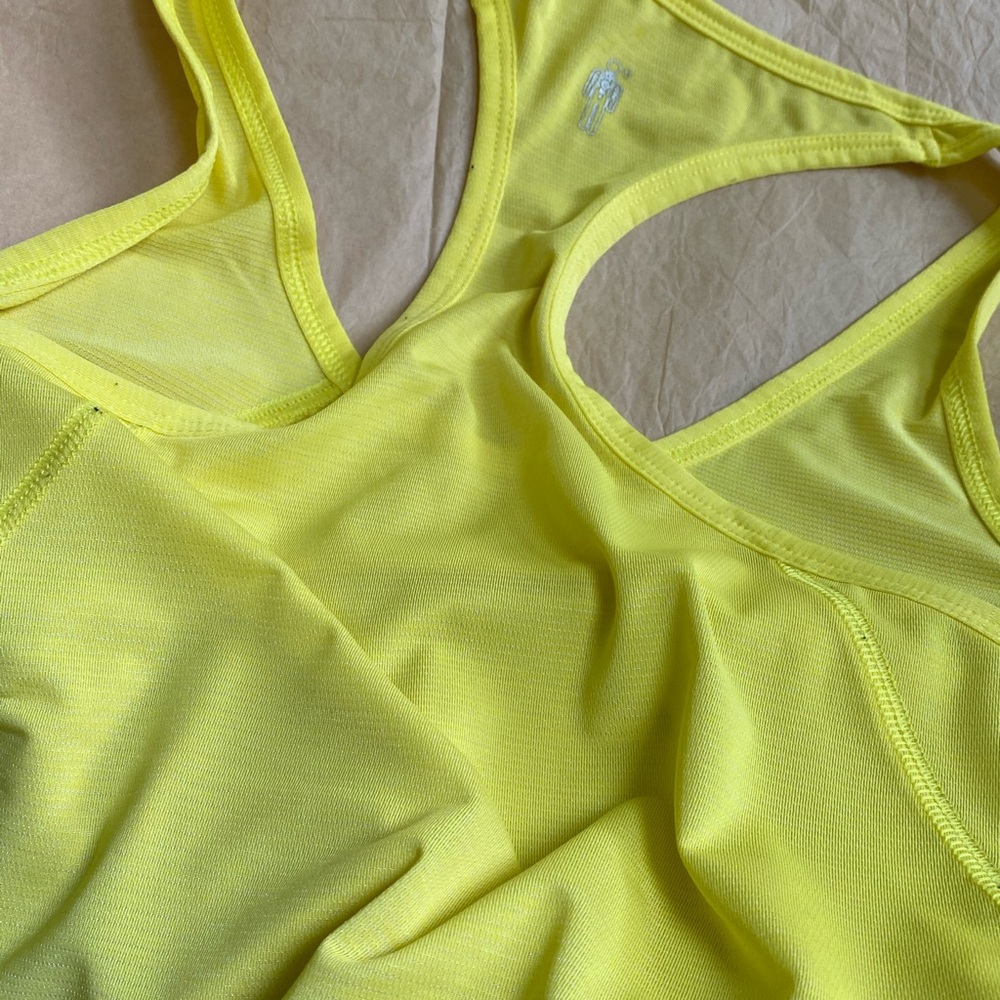 Human Performance Engineering Active - Wear Top - image 2